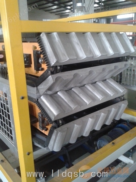 礼联机械PVC合成树脂瓦设备 树脂瓦生产线机器